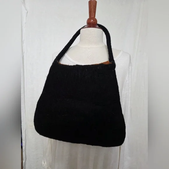 HANDMADE BOILED WOOL PURSE *RISING TIDE* - Picture 2 of 9